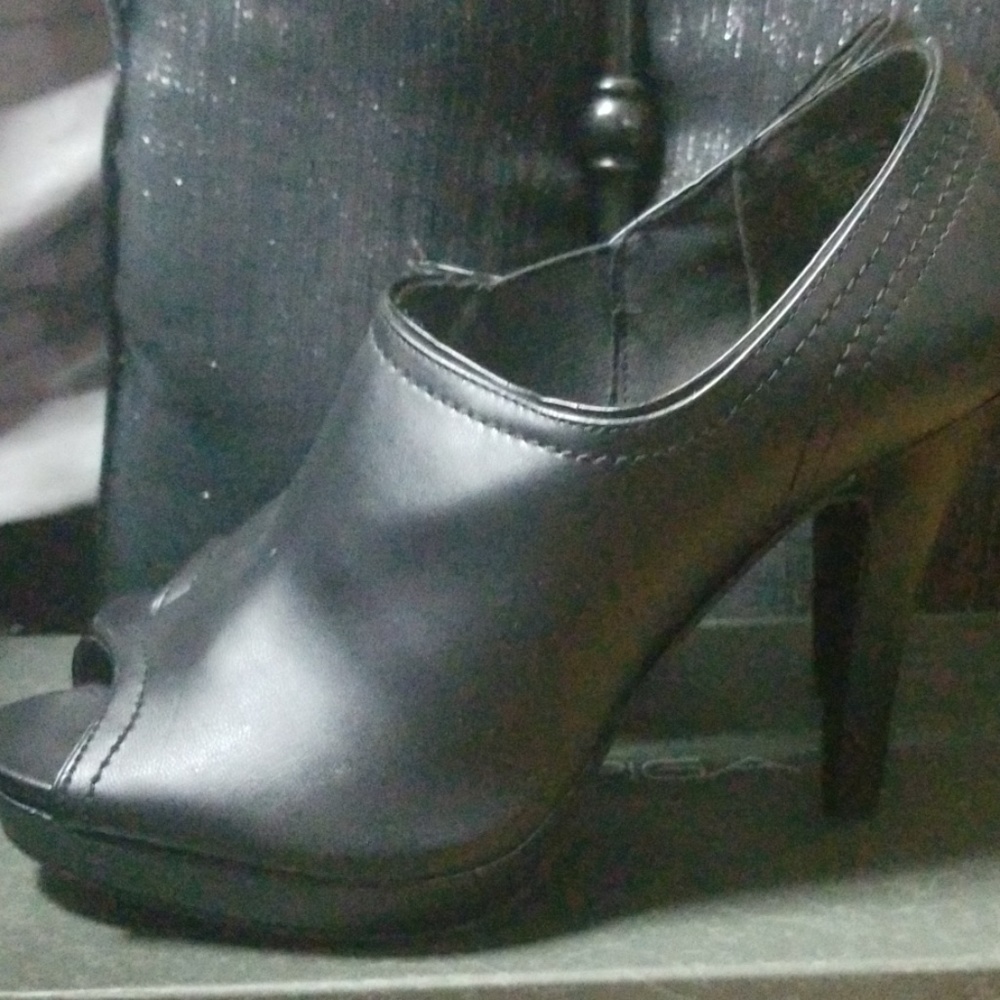 woman's shoes